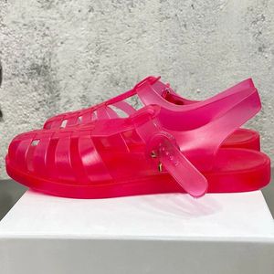 Ny PVC Braid Jelly Skor Kvinna Platt Sommar Casual Sandaler Hollow Out T RAP Röd Clear Vattentät Strand Sandaler för Kvinnor