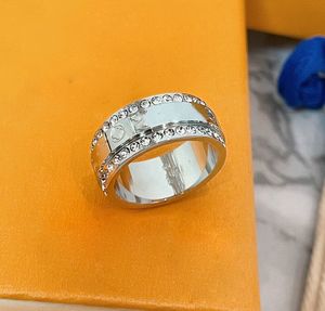 Projektant Biżuteria Hot Ring Garnitur Mody Pełna z cyrkonów Pierścienie Europejskie American Creative Pierścienie dla mężczyzn i kobiet Handmade prezenty