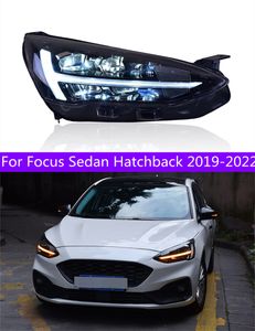 フォーカスのためのカースタイリングヘッドライト20 19-2022セダンハッチバックLEDヘッドライトの修正アップグレードトールのハンマーデザインダイナミック信号アセンブリ