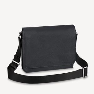 Designers Mens Crossbody Bags Messenger Bag Medium Modern Leather Outdoor Magnetic Closure High Quality Man Fashion Business Pouch Shoulder Handbag