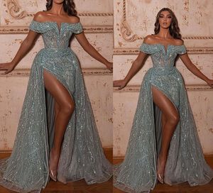 Romantisk Haze Blue Off Shoulder Prom Dresses Side Split aftonklänning Custom Made Sequined Sleeveless Women Formal Celebrity Party Gown