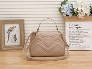 Designers Tote 5 colors Women shoulder bags womens chain crossbody bag fashion quilted heart leather handbags female famous designer purse bag 24CM