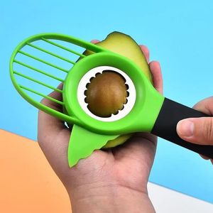 Yeni 3 inç 1 avokado dilimleyici çok fonksiyonlu meyve kesici aletler bıçak plastik soyucu ayırıcı shea corer tereyağı aletleri mutfak sebze aracı