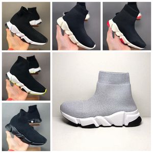 2022 pojkar flickor strumpa casual skor sneakers sportskor paris designer trippel-l￤tt andas svartvit klassisk rosa gr￶n l￥ngsam utomhus med sko 24-35 euro