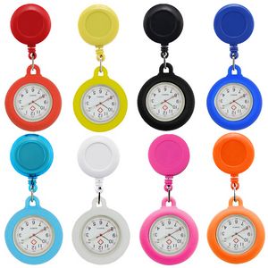 Färgglada fickklockor tomt Badge Reel Infällbar sjuksköterska Doctor Silicone Watch Fashion Hospital Hang Clips Quartz Gift Watches Clock