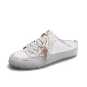Sapatos solteiros femininos 2022 verão novo cetim de seda pequenos sapatos brancos slip-offi half chinels