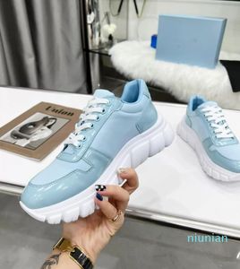 2022 Scarpe casual da uomo e da donna Moda Stivali corti alla moda Coppia di sneakers da esterno traspiranti alte stampate