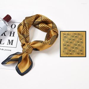 スカーフサマー53cmシルクスカーフオリジナルの白いスチュワーデススカーフスカーフの小さな正方形の韓国語バージョン