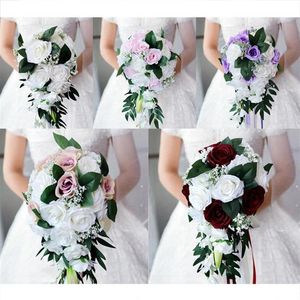 結婚式の花の花嫁の花束手の結びつき花の装飾ホリデーパーティーの党の供給ヨーロッパの舞台憧れのRoses248m228r
