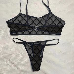 Set di reggiseni in tulle sexy da donna Lettere ricamate Vedere attraverso la biancheria intima Confortevole lingerie senza cuciture senza fili Reggiseno da donna vintage estivo sottile