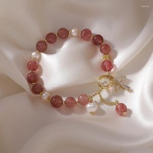 Fili di perline XIAOBOACC Bracciale da polso coreano per le donne Moda naturale rosso fragola croce di cristallo fiore di pesco perla all'ingrosso Fawn22