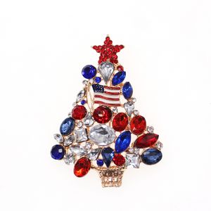 Natal Em Julho venda por atacado-10 lote personalizado American Flag Broche Crystal Rhinestone Formulário de árvore de Natal de julho Pins patrióticos EUA para presente decoração