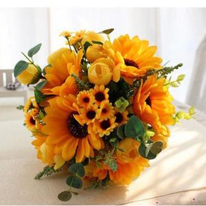Fiori del matrimonio girasole giallo artificiale con bouquet fatto a mano Casmento di decorazione da sposa