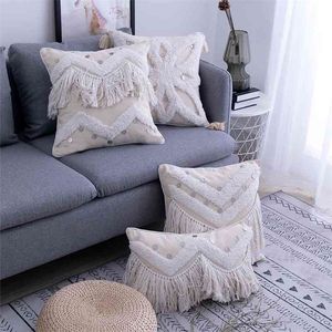 Tasseled Cushion Covers Bohemian Indian Embroidered Square Throw Pillow Case cover Couch Livingroom Sofa Bed Lumbar Pillow cover 210401