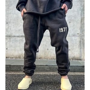 Calças de moletom masculinas com letras de feltro e calças de corrida casuais compridas de lã masculinas e femininas Hip Hop Skate Streetwear MG220106