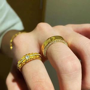 مجوهرات عالية الجودة عبر خاتم من الزركون الذهبي عيار 22 قيراط للرجال والنساء خاتم بشخصية الهيب هوب للشارع الشرير
