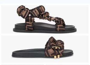 Senhoras de luxo sandálias designer chinelos verão meninas praia mulheres mocassins moda sexy bordado flip-flops sandálias cinta caixa 35-42