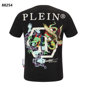 25.11mens T-shirt Round Neck Ss Stones Gothic Plein Rhinestone Skull Men T-shirts Classical High Quality Hip Hop Streetwear Tshirt Casual Top Tees Pb 16637