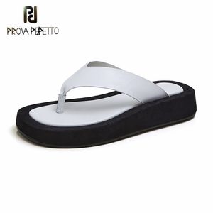 Women Casual Beach Sandals Walentynkowe Czarne białe kapcie Letni poślizg na kobiecych klapkach buty buty domowe dla kobiet Y200624