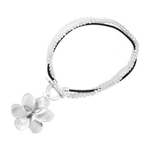 Collane con ciondolo Amorcome Unico grande fiore in metallo martellato Collare di perle Collana con catena in corda di finta pelle scamosciata nera JewelryPendant