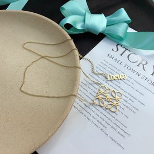 Kadın Kolye Güze Zinciri 18K Altın Kaplama Paslanmaz Çelik Tasarımcı Mektup Kolye Kolye İfadesi Moda Düğün Takı Aksesuarları X220