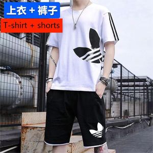 Mens Women Designers T Shirt Luxury Summer Clothes Fashion Casual Classic Clothing Trend Short Sleeve Cotton Black White Couple Tees 35