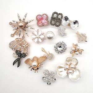 Crocs Fashion Women Jewelry Rhinestone Bee Flower Crown Metal Shoe Charms Decoration DIY JIBZ Croc Garden Shoe Sandals Ornaments