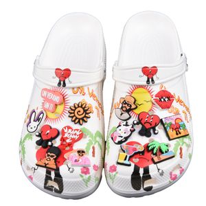 Neue trendige Weich-PVC-Schuh-Charm-Dekorationen für Kinder-Clog-Sandalen-Schuhe, Großhandel, Puerto Rico, Sänger, Bad Bunny, Kunststoff, Gummi, Krokodil-Charm, passendes Armband, Zubehör, Geschenk