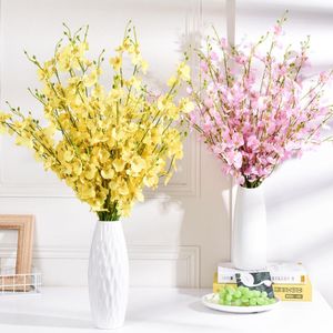 Ghirlande di fiori decorativi Ghirlande di seta artificiale Finto orchidea danzante Bouquet di orchidee a farfalla finta Gypsophila per la decorazione domesticaDecorativo