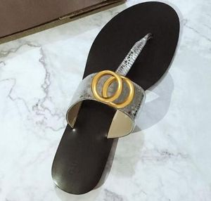 2022 designer luxury sandals ladies flip-flops beach fashion summer flat shoes walking letter slippers