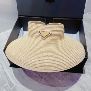 Grass Braid Designers Visors Hat för Kvinnor Månar Märke Straw Hattar Kvinnor Lyxig designer Casquette Beach Sunhat Hög kvalitet