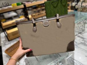 Bolsas de designers de luxo de alta qualidade Bolsas de bolsas de ombro único Messenger Bag Designerbag estilo clássico de grande capacidade Moda simples Moda muito boa