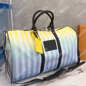 Travel Tote Bag Practical Duffle Bags Designer Crossbody Large Capacity Handbags High Quality Leather Luggage Totes Men Outdoor Packs Stuff Sacks