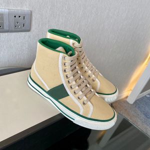 Designer's Boots Shoes 1977 High-Top Canvas Shoes for Men and Women Plaid Green Red Stripes White Casual Fashion Bee Letter Brodery Tjocksoled Sneakers