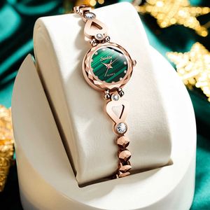 2022New Fashion high-end relógio para mulheres diamante espelho top marca de luxo tungstênio aço impermeável relógio de relógio de quartzo mulheres relógio de pulso