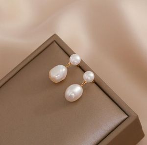 Baroque Pearl 9-10mm Ear Studs Dangle & Chandelier natural Freshwater pearl Earrings white Lady/girl Fashion jewelry