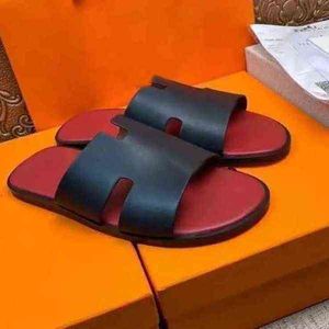 المصمم رجال النعال Sanals Izmir Sliders Summer Shoes Slip على الشاطئ شريحة شقق Flip Flips Flops EU38-46