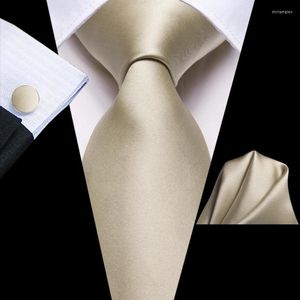 Bow Ties Light Champagne Solid Silk Wedding Tie For Men Handky Cufflink Necktie Set Fashion Design Business Party Drop Hi-Tie Miri22