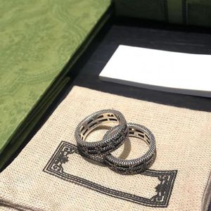 Designer anello coppia di lusso gioielli moda uomo e donna lettere classiche 2 stili Regalo di anniversario Stile versatile buono