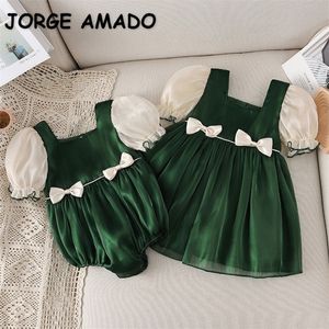 Sommerkleid mit kurzen Puffärmeln, quadratischem Kragen, grün-weißes Patchwork-Kleid + Body für Mädchen, Schwester, passende Kleidung E9288 220426