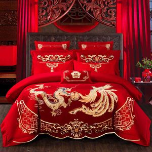 Большая красная вышивка свадебная высококачественная набор четырех частей набор из хлопкового одеяла.
