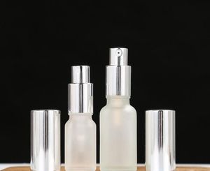 30ml 1oz Refillerbar frostad rund glas parfymflaska med aluminiumförstärkare Tom kosmetisk smink Sprayflaska behållare för resor sn3742