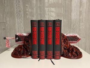 Berserk Bookends Furious Bookends Dragon Slayer Resin Ornament Desktop Bookshelf Decorative Bookends Home Decoration 220602