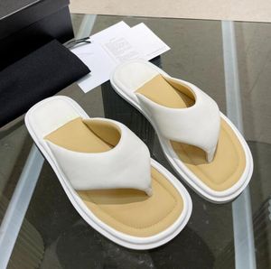 Neue ältere Designerin Sandalen Frauen Flip Flop