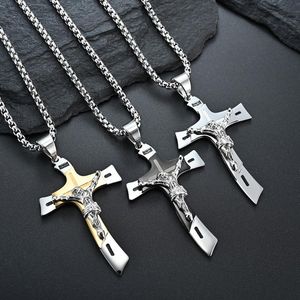 Pendant Necklaces Christian Amulet Jesus Necklace Stainless Steel Vintage Cross Men Women Religious Believers JewelryPendant