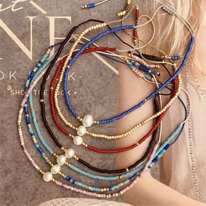 Natural Pearl Armband Designer Jewelry Multicolor Woman Gift Glass Pärlor Armband Blue Red Pink Bead Knot Sydamerikanska armband för tonårsflickor Trendiga Summer Hot