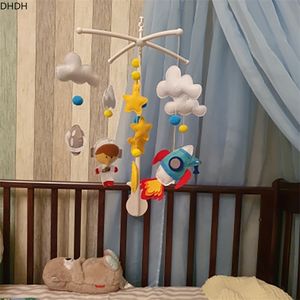Cartoon Baby Crib Mobilles Grzeździ zabawki edukacyjne Muzyka Rotacja muzyki dla Cots Infant Baby Toys 012 miesięcy dla Borns 220531