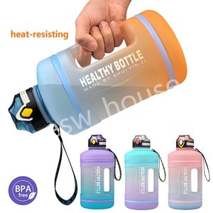 2200ml Plastic Waterfles Grote capaciteit BPA Gratis lekdichte waterkan met rietjes voor fitness en buitensporten