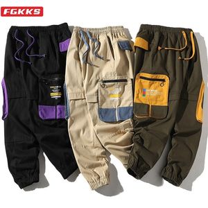 FGKKS Brand Men Big Pocket Cargo Spodnie nowe męskie patchwork Casual Spodni High Street Wild Harem Pants Mężczyzna T200422