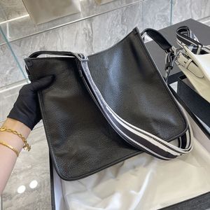 Niki Women Women Skight Bag Bag Cow Leather Designer сумки для поперечного тела с ремнями PP